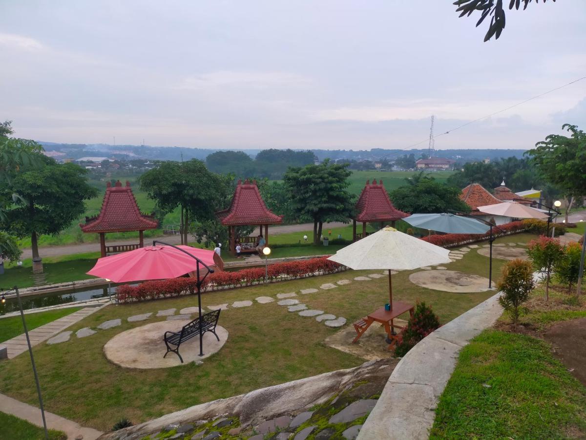 Joglo Kumpul Resort Cangkiran Zewnętrze zdjęcie