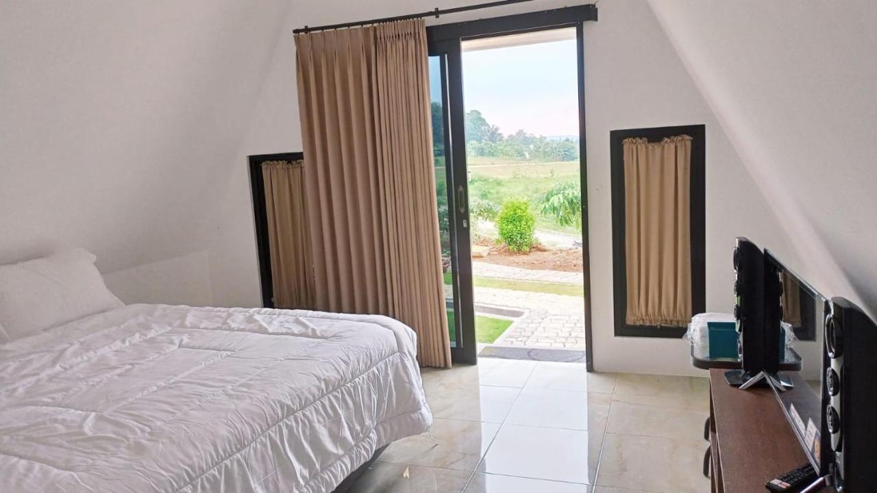 Joglo Kumpul Resort Cangkiran Zewnętrze zdjęcie